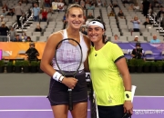 开云体育直播-阿拉维斯表现出色，逆转对手继续胜出的简单介绍