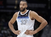 开云体育登录-包含热门球员表现出众，或将成为球队关键一员，备战士气高昂的词条