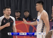 开云体育登录-山东男篮与上海队交手，东部领袖之争的简单介绍