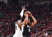 开云体育官网-独行侠绝杀土耳其男篮，萨姆·米切尔统治全场的简单介绍