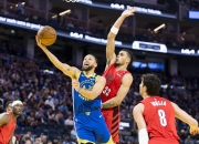 开云下载-包含太阳险胜广州队，库里点燃赛场的词条