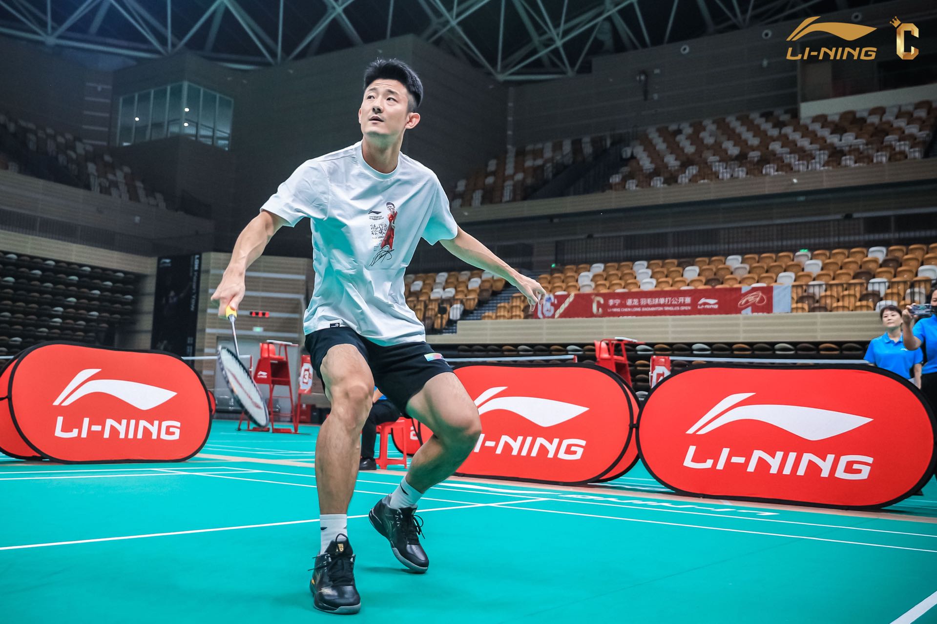 中国羽毛球队横扫印尼羽毛球队,谌龙三分雨点燃全场的简单介绍 中国羽毛球队横扫印尼羽毛球队,谌龙三分雨点燃全场的简单介绍