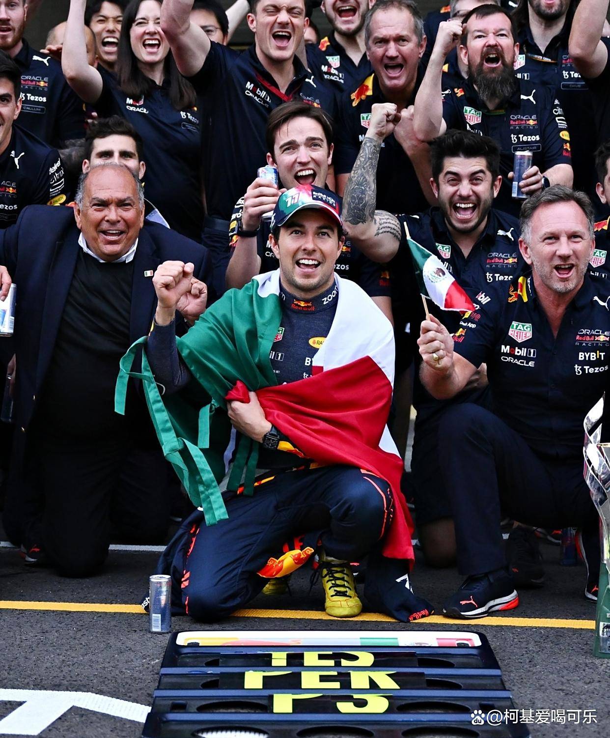 包含梅赛德斯力克红牛二队,佩雷兹统治全场的词条 包含梅赛德斯力克红牛二队,佩雷兹统治全场的词条