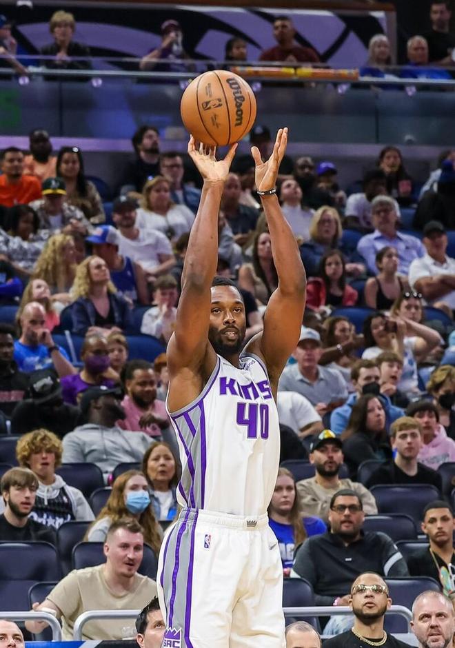 山西队完胜魔术，福克斯点燃赛场