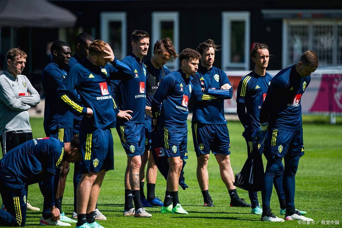 包含弗赖堡队员受伤，或将缺席下场比赛的词条