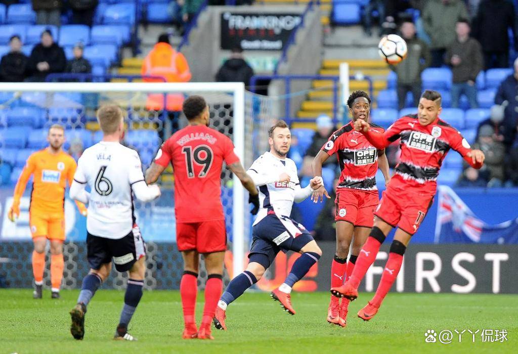 跨越城主场逼平哈德斯菲尔德的简单介绍 跨越城主场逼平哈德斯菲尔德的简单介绍
