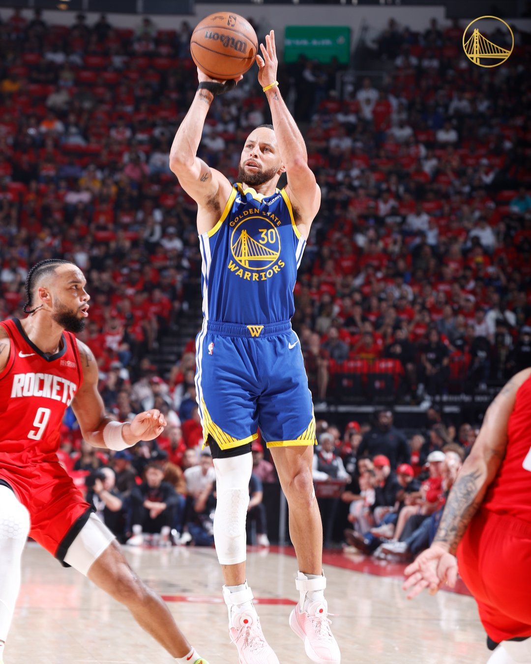 火箭大胜勇士,西部实力稳固前列 火箭大胜勇士,西部实力稳固前列