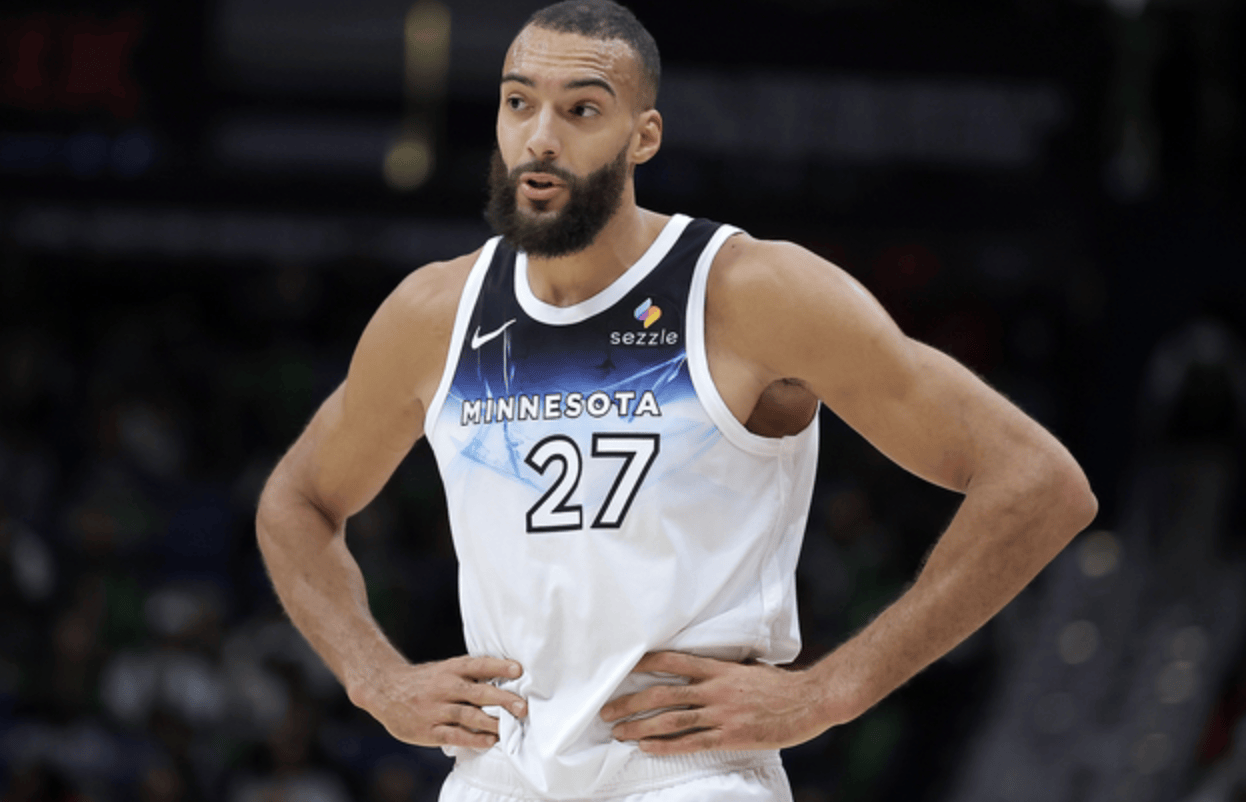 包含热门球员表现出众,或将成为球队关键一员,备战士气高昂的词条 包含热门球员表现出众,或将成为球队关键一员,备战士气高昂的词条