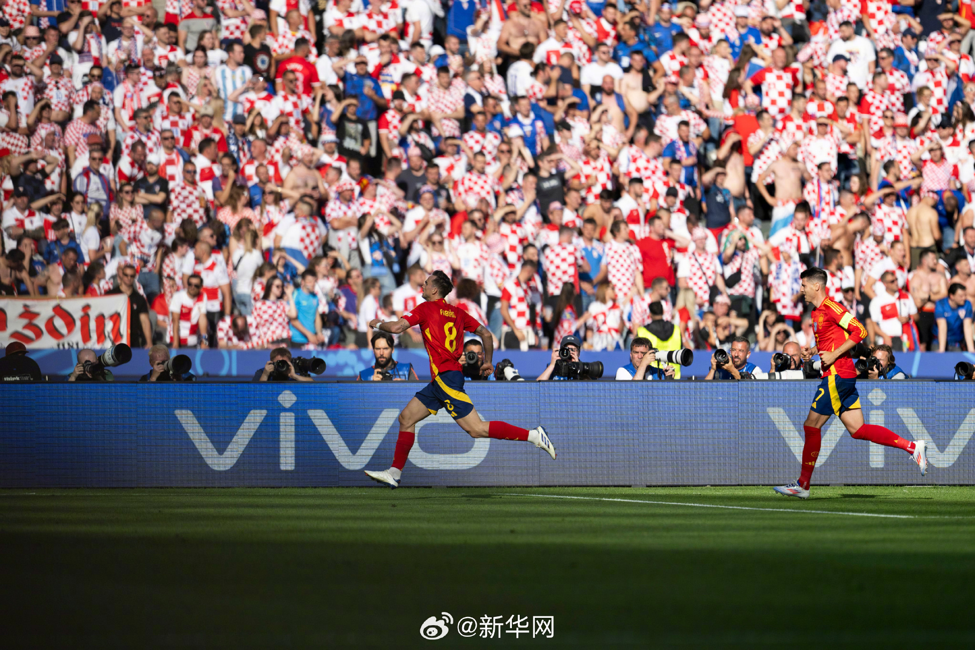 关于瓦伦西亚球员阿拉瓦尼亚准备迎接亚冠联赛挑战的信息