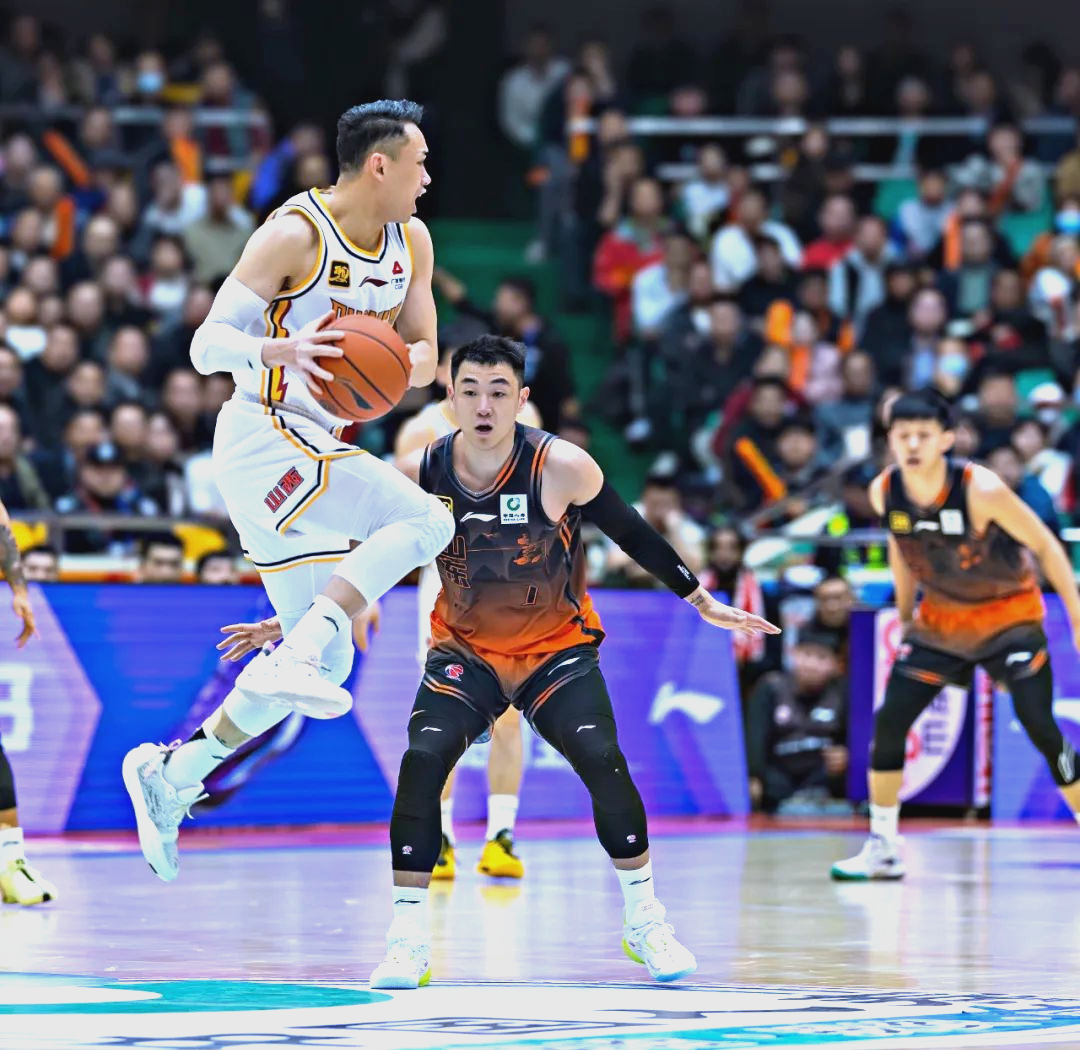 名人篮球比赛圆满落幕,欢乐传递的简单介绍 名人篮球比赛圆满落幕,欢乐传递的简单介绍