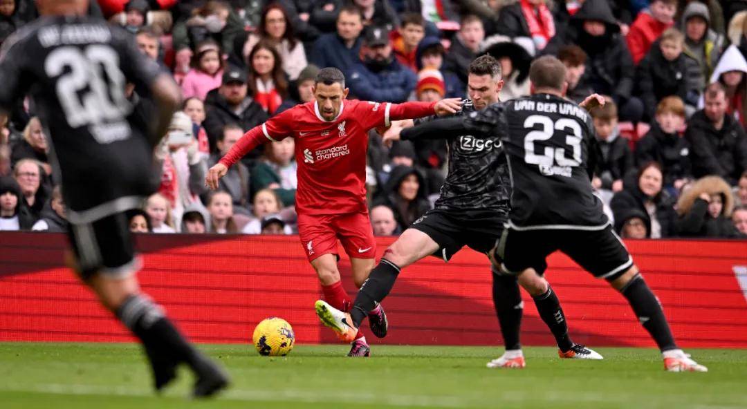 包含对手压力破门,球队创造逆转传奇的词条 包含对手压力破门,球队创造逆转传奇的词条