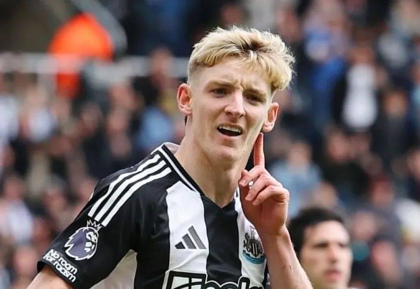 关于莱加内斯青训小将崭露头角，被誉为未来之星的信息