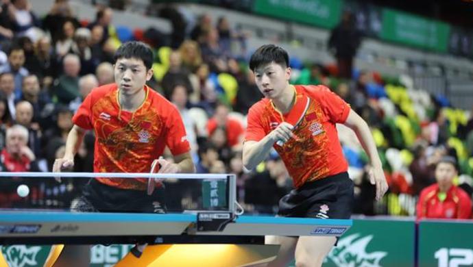 日本队轻取法国队，马龙统治全场的简单介绍