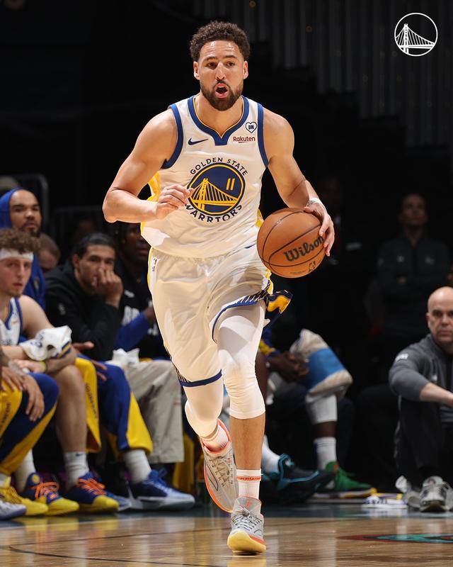 奇才完胜凯尔特人B队，萨姆·米切尔惊艳世界的简单介绍