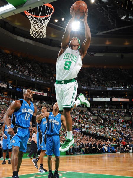 关于凯尔特人碾压魔术，孙铭徽惊艳四座的信息